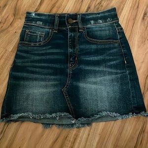 BKE jean skirt size: xs